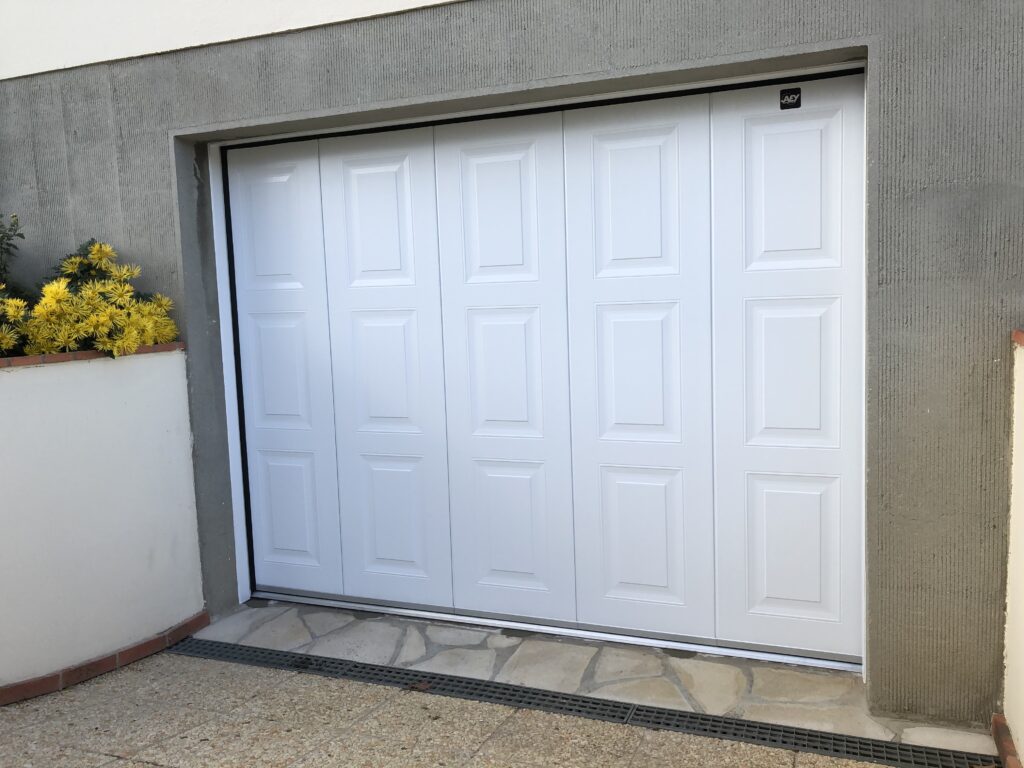 Porte de garage latérale - Déclic Habitat